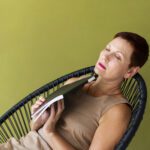 Manage hot flashes this summer with these important tips!