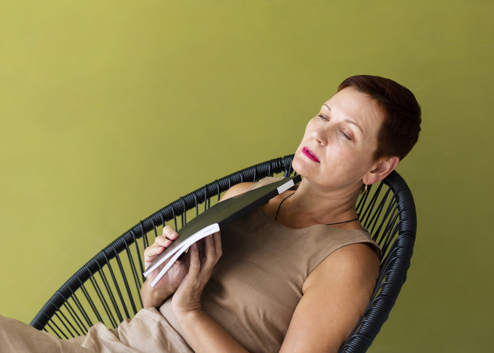 Manage hot flashes this summer with these important tips!
